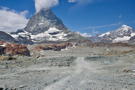 The Glacier Trail heads towards the Matterhorn right away