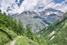 Starting up the side valley to Täschalp
