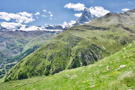 The canyon we are dropping into appears just ahead